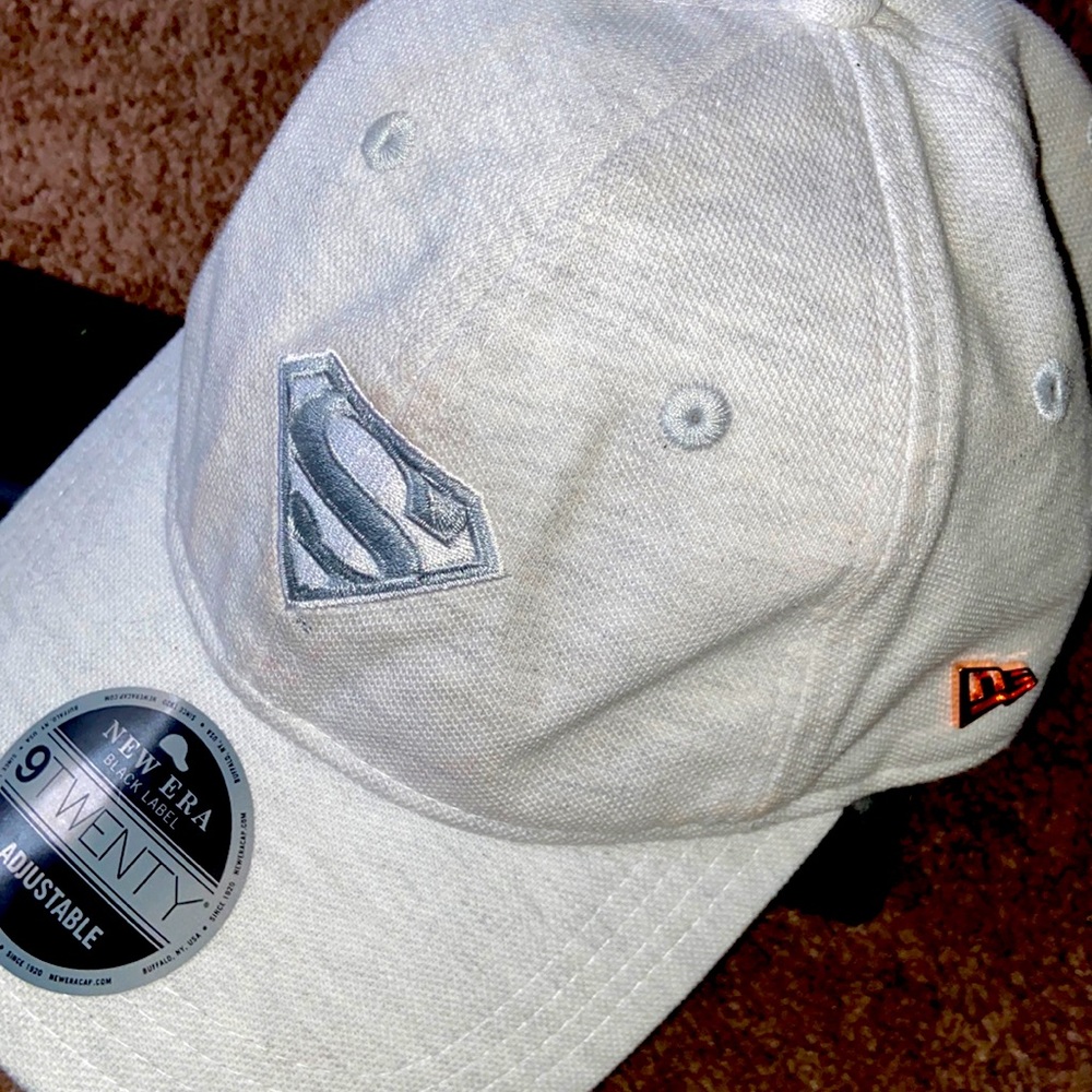 New era adjustable black label Superman Hat